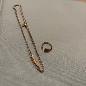 Stella & Dot Gold Leaf Necklace and Ring Set